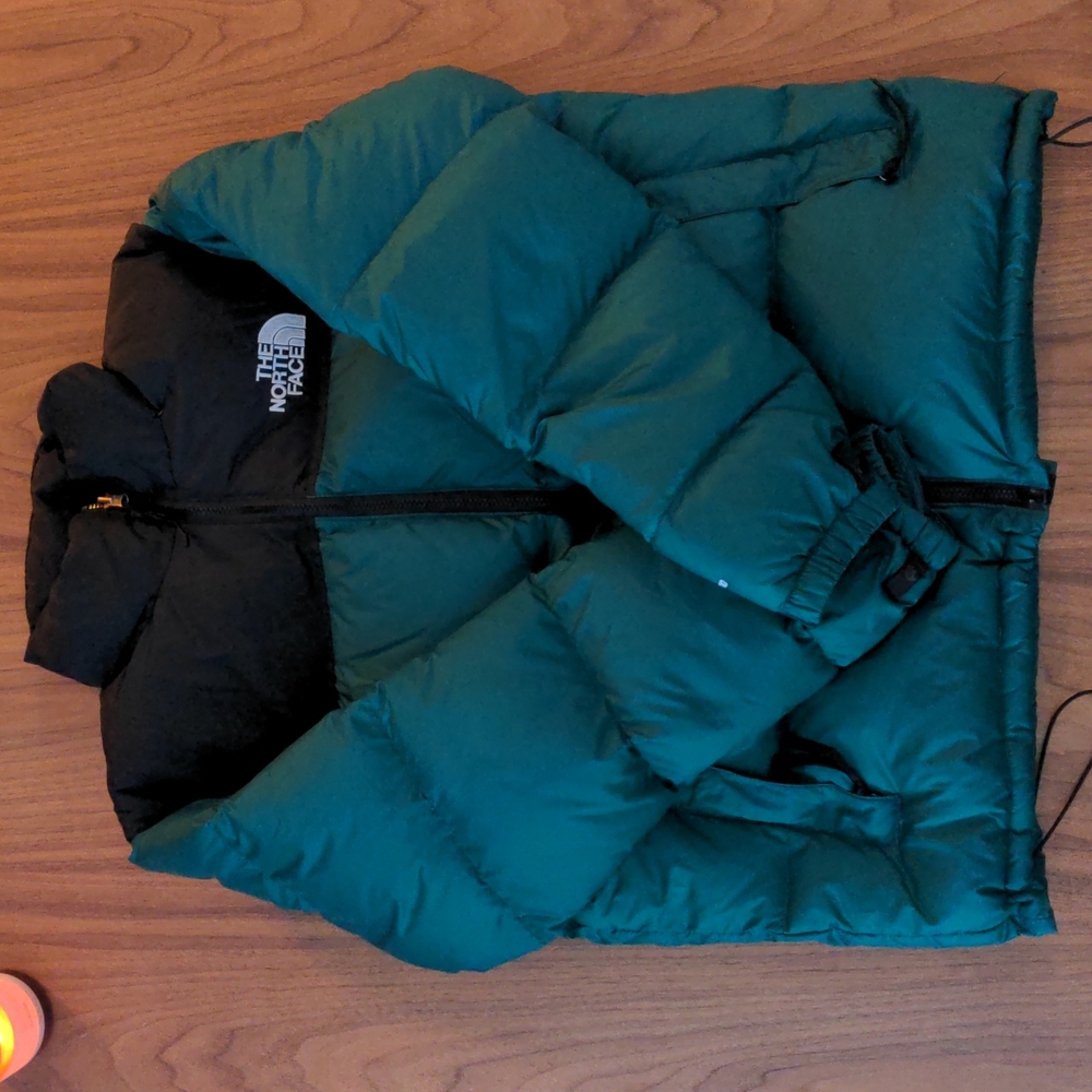 North Face 700 Puffer (Inauthentic)